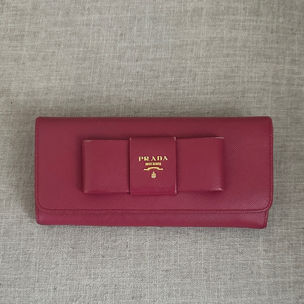 Prada Women's Rose Wallet with Bow Accent